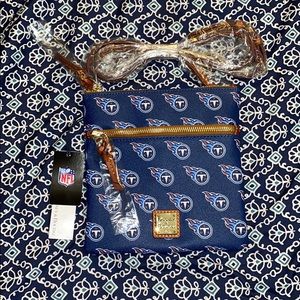 NWT Dooney & Bourke Tennessee Titans Crossbody